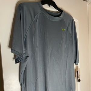Nike T-shirt new 2XL